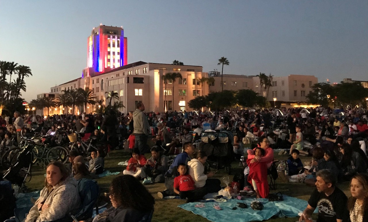Waterfront Park Fourth of July crowd - CAC lit up in red white blue